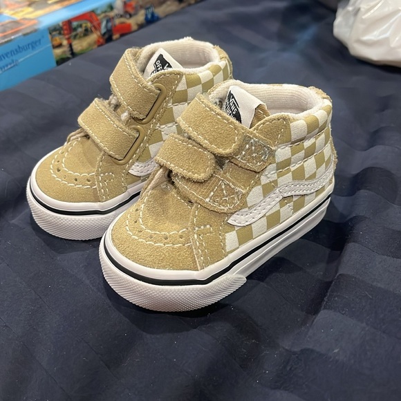 Baby hi-top checkered vans - Picture 2 of 4